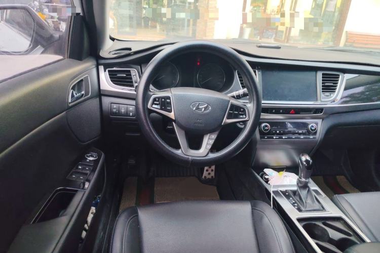Used Hyundai Mistra 2014 1.8L Automatic Deluxe DLX Model Steering Wheel