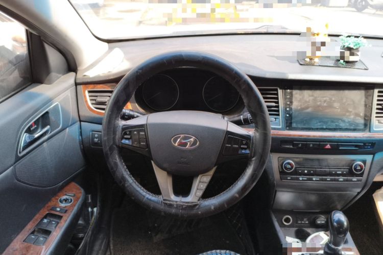 Used Hyundai Mistra 2014 1.8L Automatic Deluxe DLX Model Steering Wheel