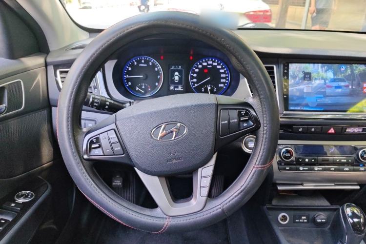 Used Hyundai Mistra 2014 1.8L Automatic Smart GLS Steering Wheel