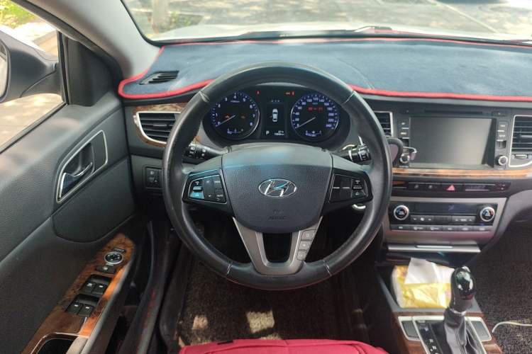 Used Hyundai Mistra 2014 1.8L Automatic Deluxe DLX Model Steering Wheel