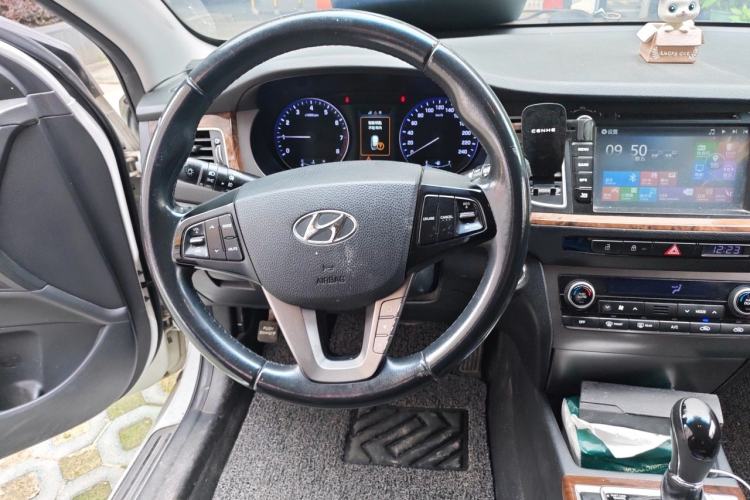 Used Hyundai Mistra 2014 1.8L Automatic Deluxe DLX Model Steering Wheel