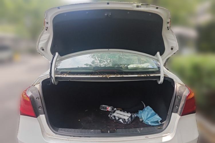 Used Hyundai Mistra 2014 1.8L Automatic Smart GLS Trunk