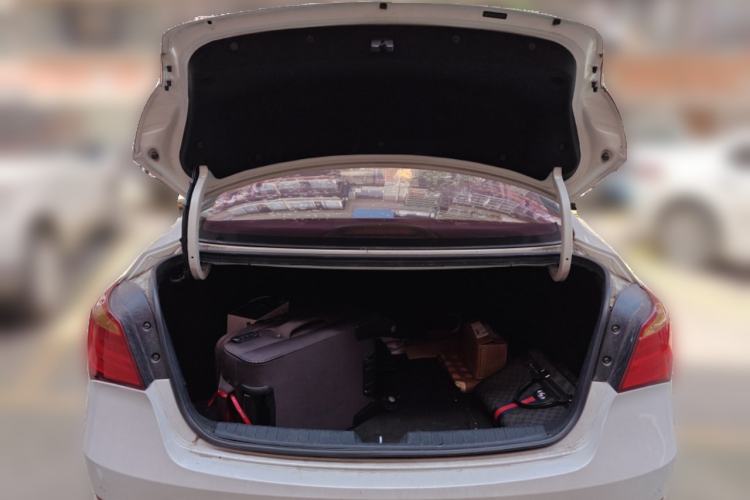 Used Hyundai Mistra 2014 1.8L Automatic Deluxe DLX Model Trunk