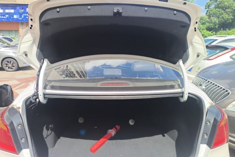 Used Hyundai Mistra 2014 1.8L Automatic Smart GLS Trunk