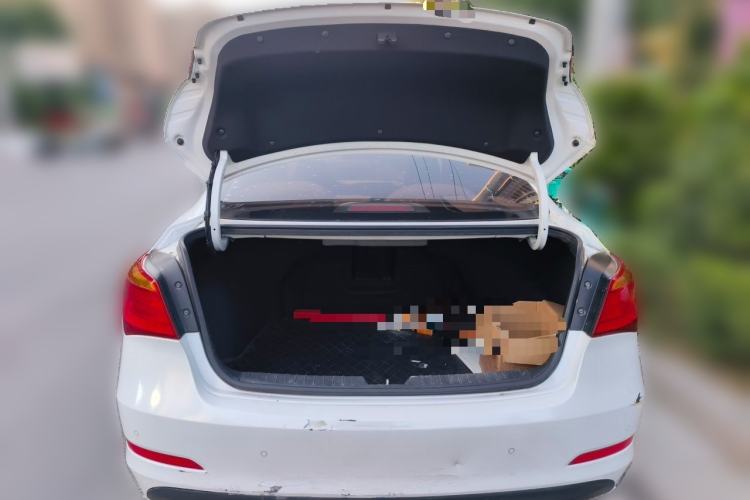 Used Hyundai Mistra 2014 1.8L Automatic Smart GLS Trunk