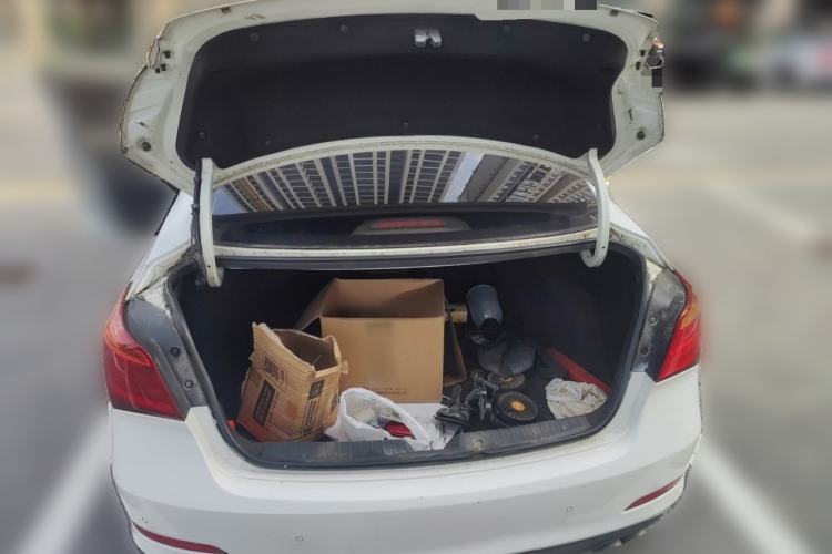 Used Hyundai Mistra 2014 1.8L Automatic Deluxe DLX Model Trunk