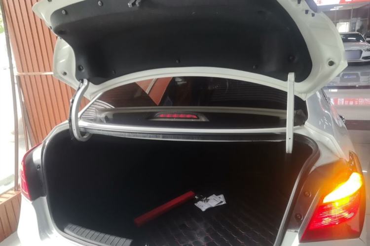 Used Hyundai Mistra 2014 1.8L Automatic Smart GLS Trunk
