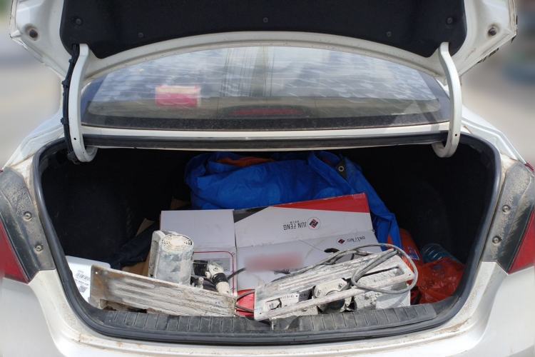 Used Hyundai Mistra 2014 1.8L Automatic Deluxe DLX Model Trunk
