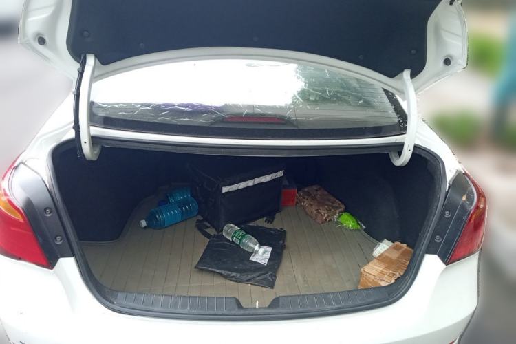 Used Hyundai Mistra 2014 1.8L Automatic Smart GLS Trunk