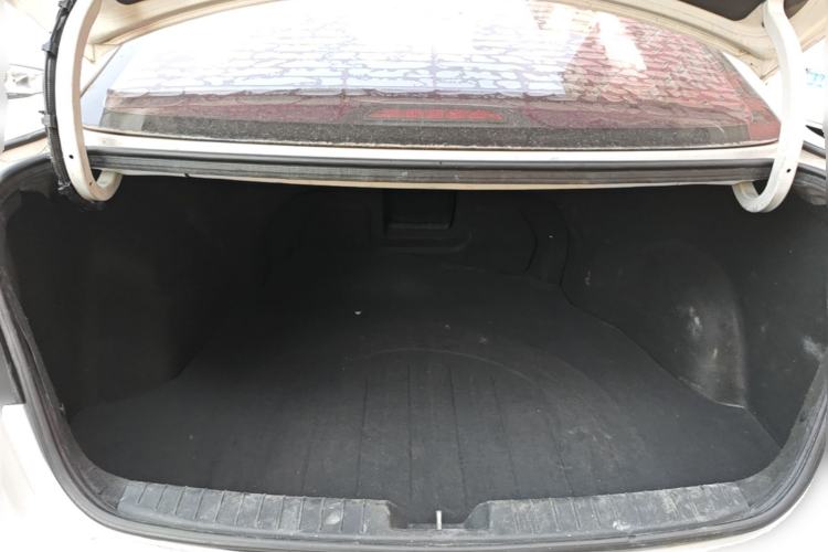 Used Hyundai Mistra 2014 1.8L Automatic Smart GLS Trunk