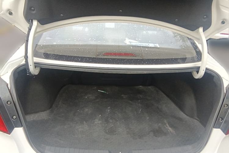 Used Hyundai Mistra 2014 1.8L Automatic Smart GLS Trunk