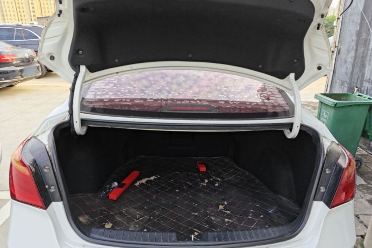 Used Hyundai Mistra 2014 1.8L Automatic Smart GLS Trunk
