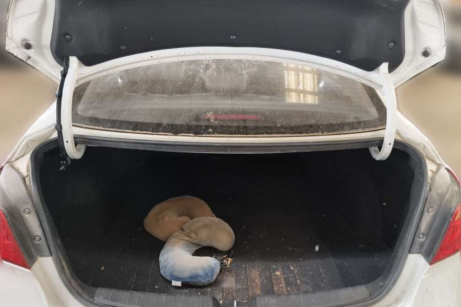 Used Hyundai Mistra 2014 1.8L Automatic Deluxe DLX Model Trunk