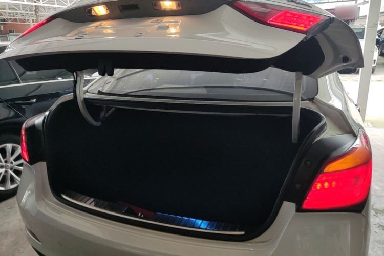 Used Hyundai Mistra 2014 1.8L Automatic Deluxe DLX Model Trunk