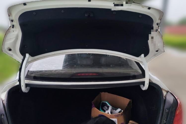 Used Hyundai Mistra 2014 1.8L Automatic Smart GLS Trunk