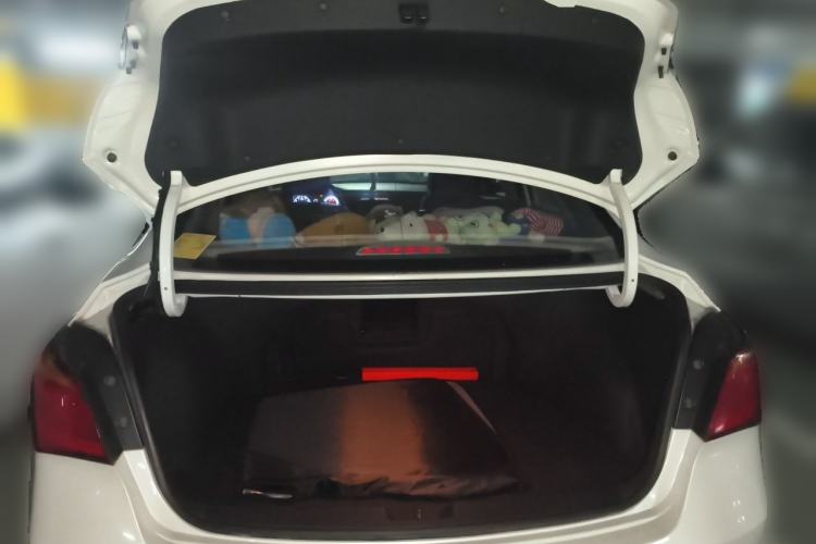 Used Hyundai Mistra 2014 1.8L Automatic Smart GLS Trunk