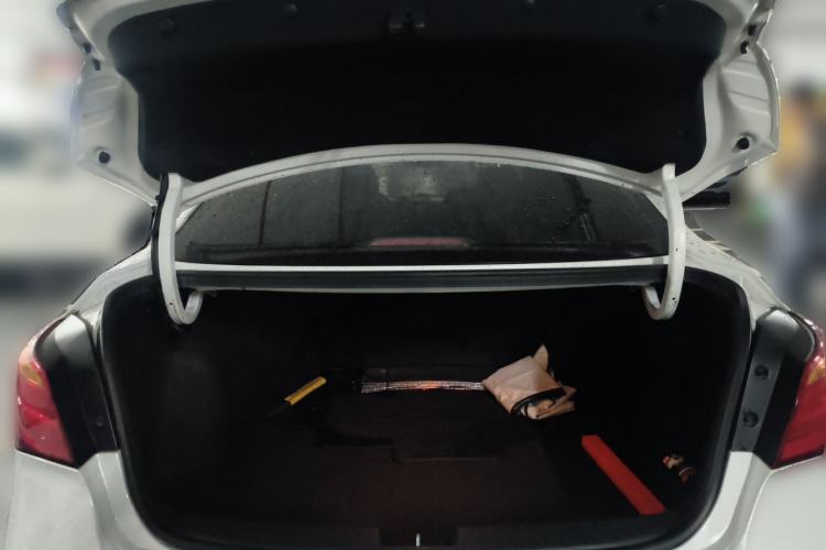 Used Hyundai Mistra 2014 1.8L Automatic Deluxe DLX Model Trunk