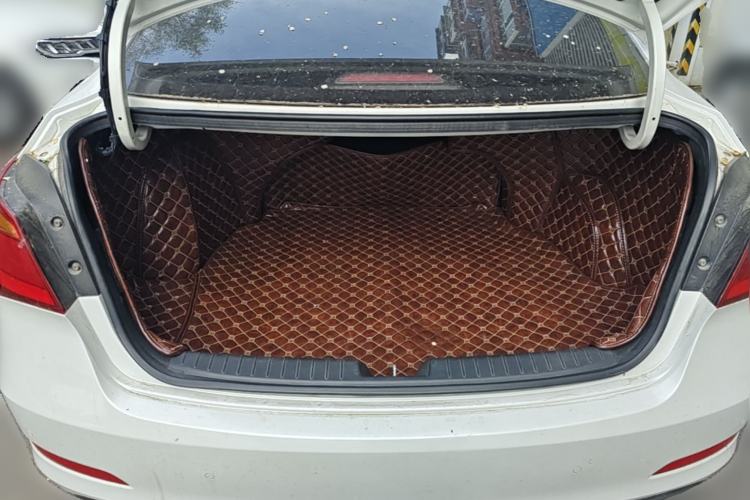 Used Hyundai Mistra 2014 1.8L Automatic Smart GLS Trunk