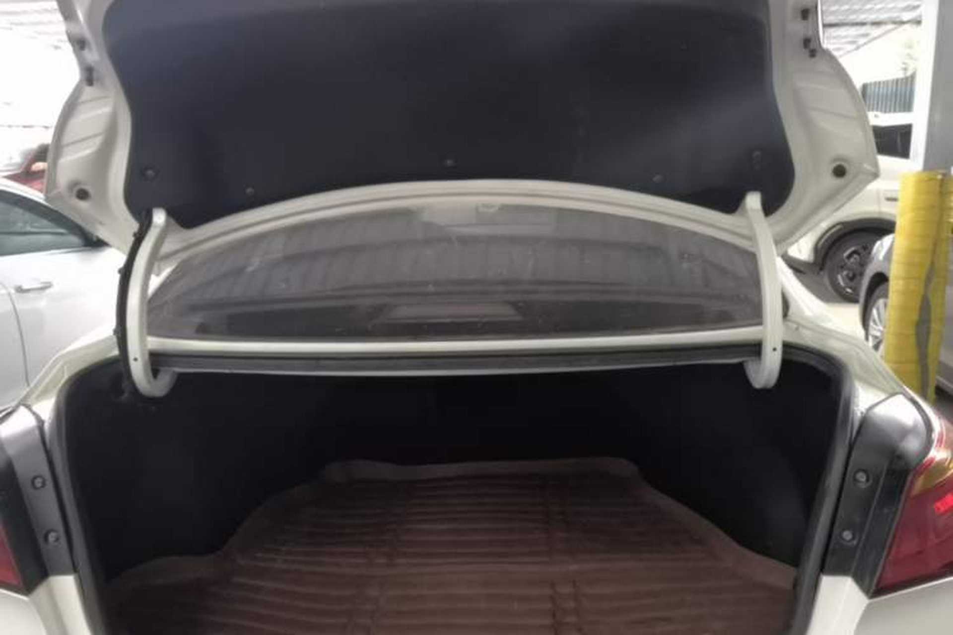 Used Hyundai Mistra 2014 1.8L Automatic Smart GLS Trunk