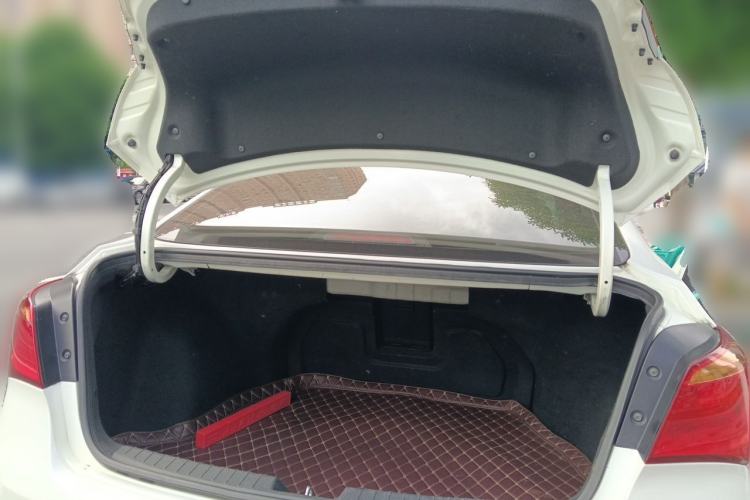 Used Hyundai Mistra 2014 1.8L Automatic Smart GLS Trunk