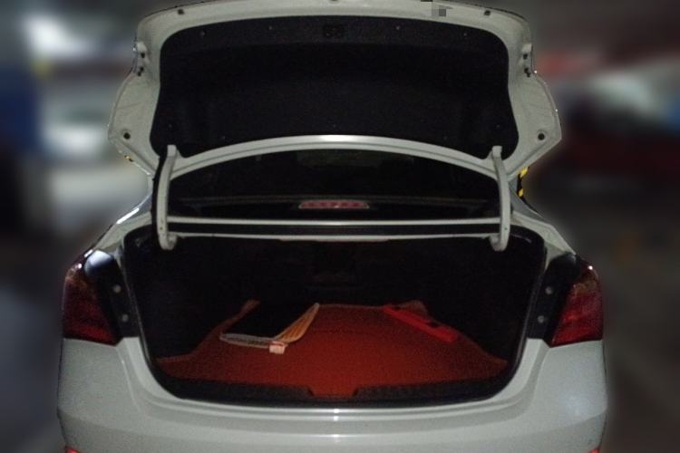 Used Hyundai Mistra 2014 1.8L Automatic Deluxe DLX Model Trunk