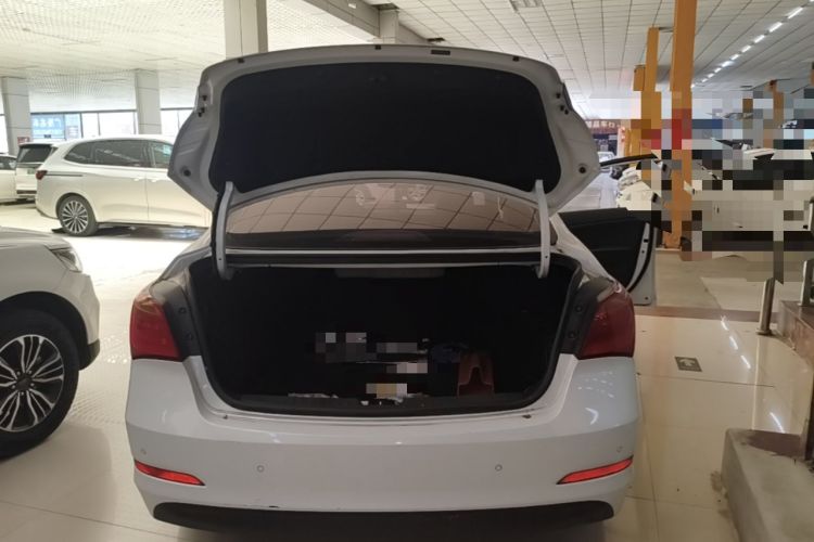 Used Hyundai Mistra 2014 1.8L Automatic Smart GLS Trunk