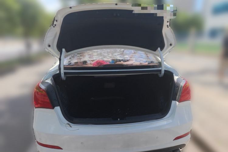 Used Hyundai Mistra 2014 1.8L Automatic Deluxe DLX Model Trunk