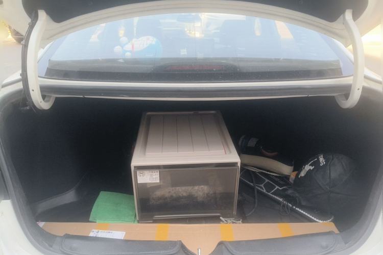 Used Hyundai Mistra 2014 1.8L Automatic Smart GLS Trunk