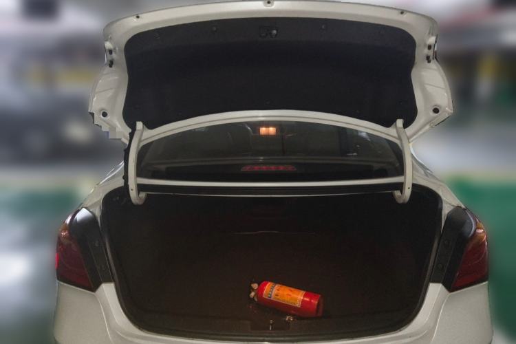 Used Hyundai Mistra 2014 1.8L Automatic Smart GLS Trunk