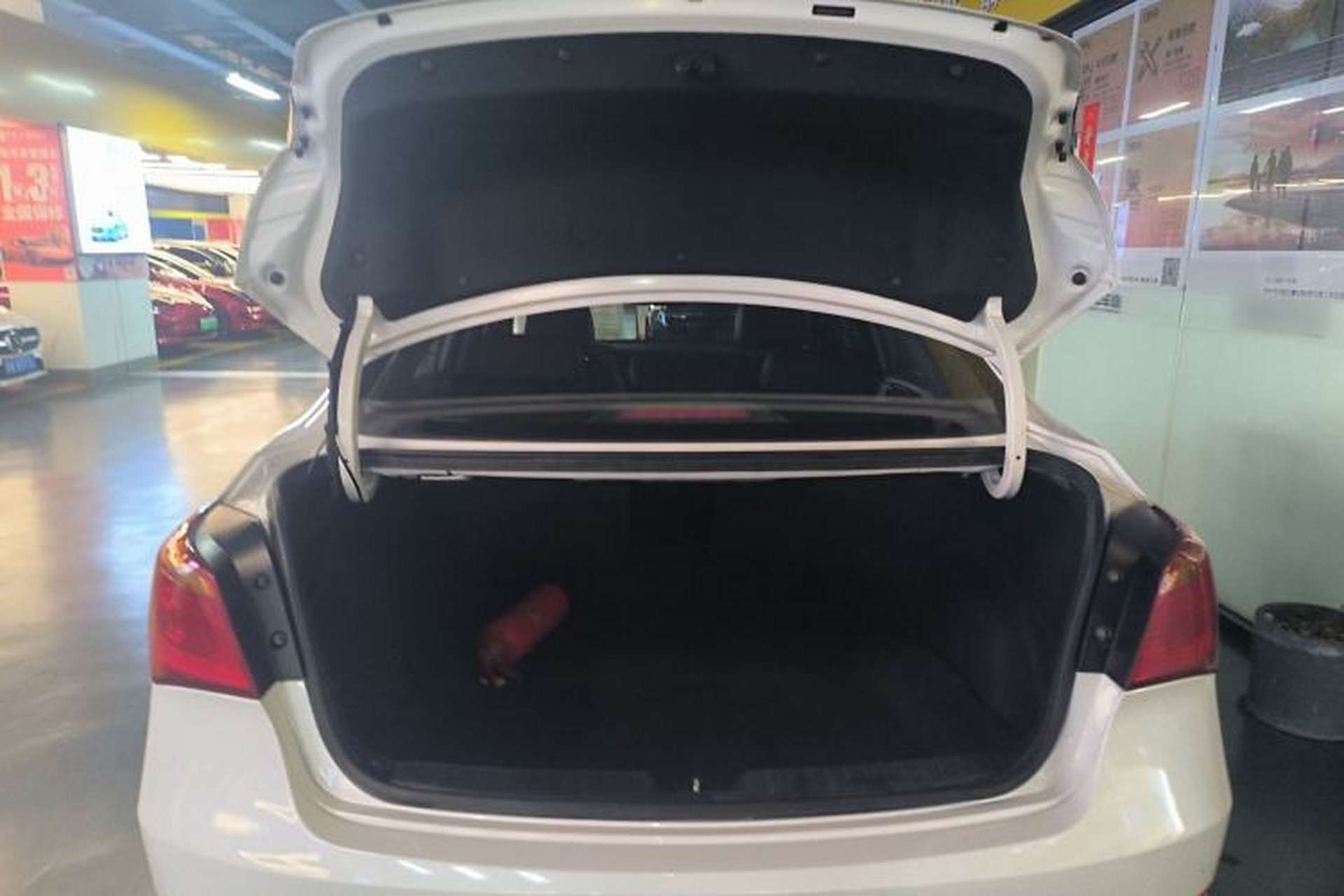 Used Hyundai Mistra 2014 1.8L Automatic Smart GLS Trunk