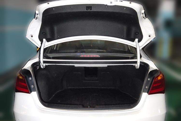 Used Hyundai Mistra 2014 1.8L Automatic Deluxe DLX Model Trunk