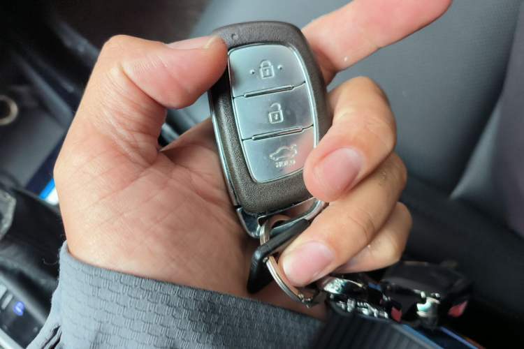 Used Hyundai Mistra 2014 1.8L Automatic Deluxe DLX Model Vehicle Key