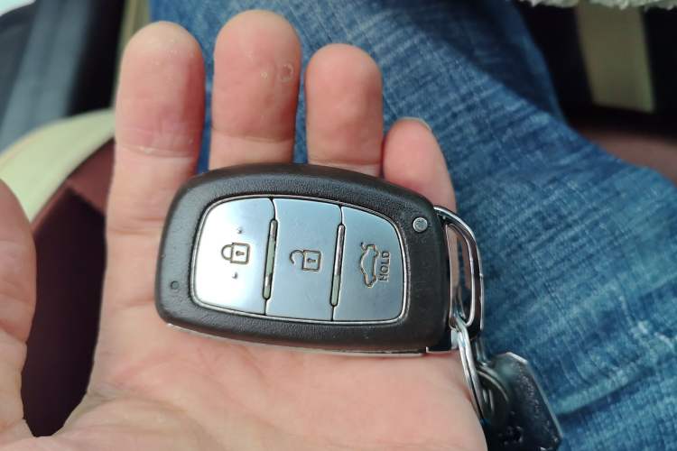 Used Hyundai Mistra 2014 1.8L Automatic Smart GLS Vehicle Key