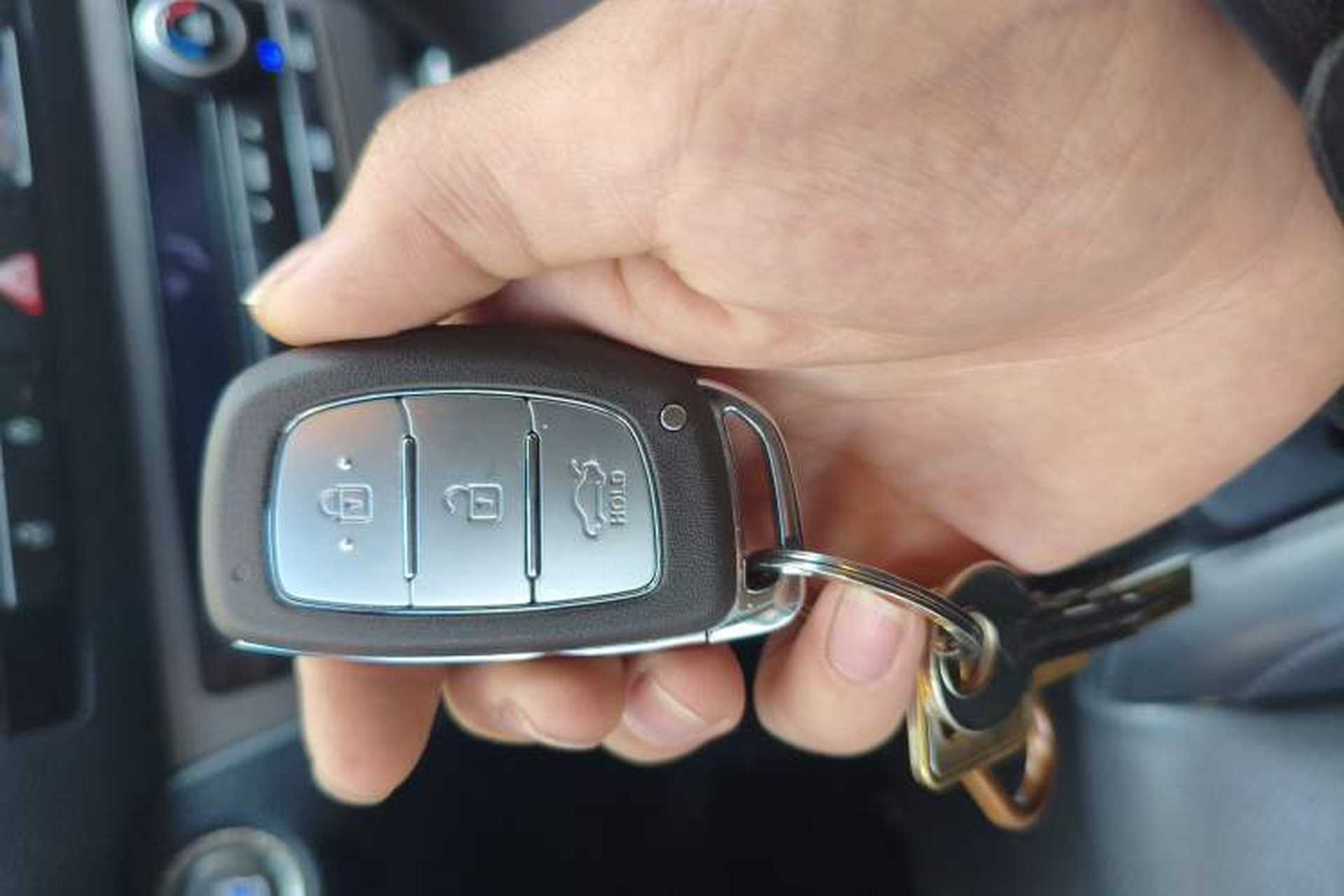 Used Hyundai Mistra 2014 1.8L Automatic Smart GLS Vehicle Key