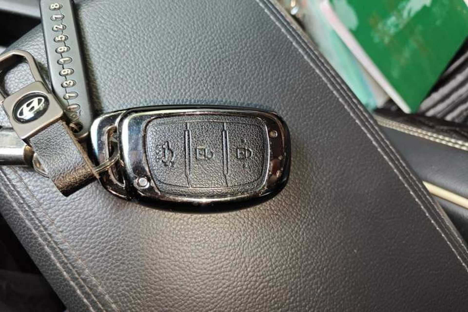 Used Hyundai Mistra 2014 1.8L Automatic Smart GLS Vehicle Key