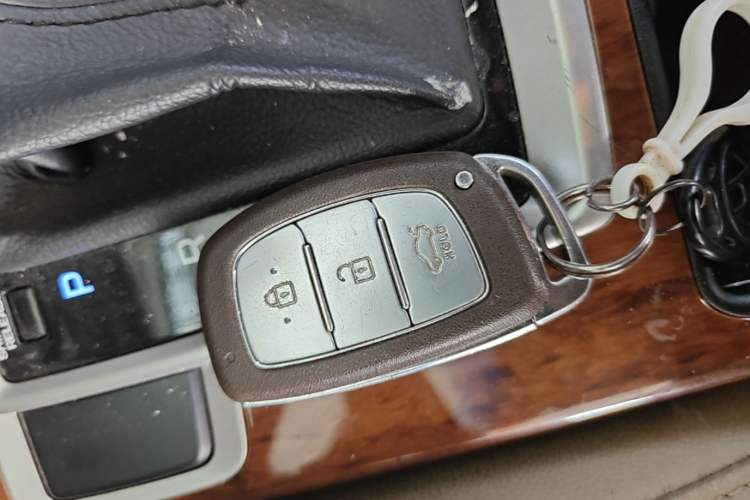 Used Hyundai Mistra 2014 1.8L Automatic Deluxe DLX Model Vehicle Key