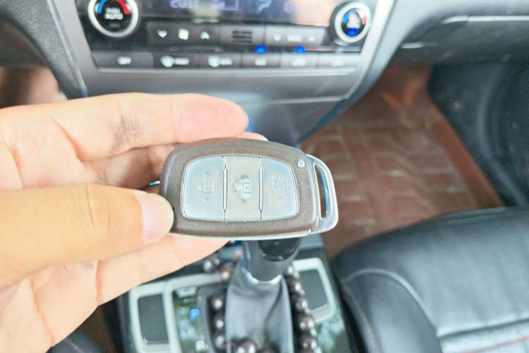 Used Hyundai Mistra 2014 1.8L Automatic Deluxe DLX Model Vehicle Key