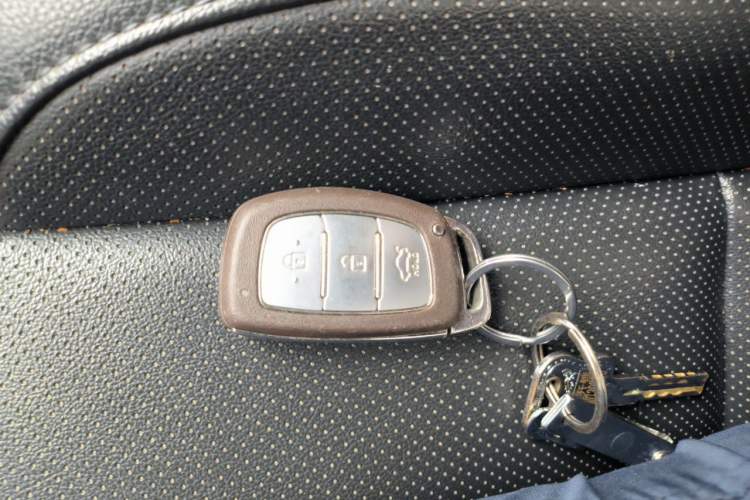 Used Hyundai Mistra 2014 1.8L Automatic Smart GLS Vehicle Key