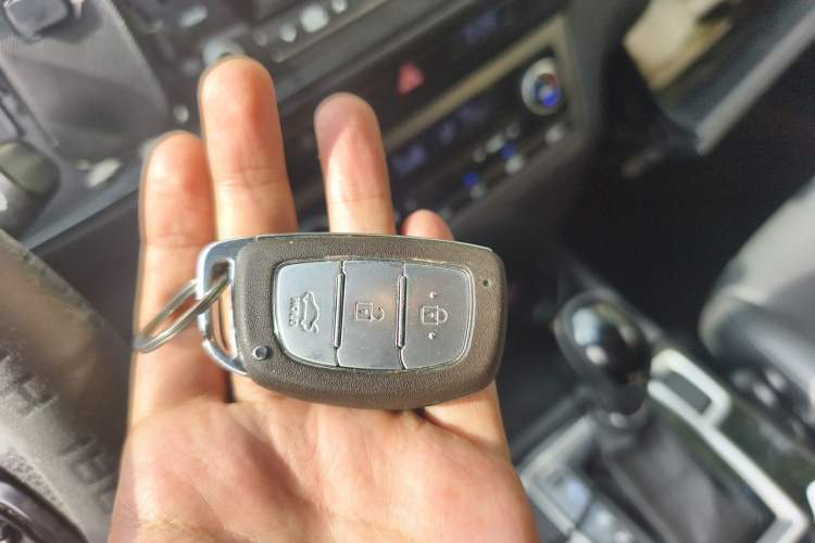 Used Hyundai Mistra 2014 1.8L Automatic Smart GLS Vehicle Key