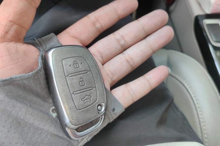 Used Hyundai Mistra 2014 1.8L Automatic Smart GLS Vehicle Key