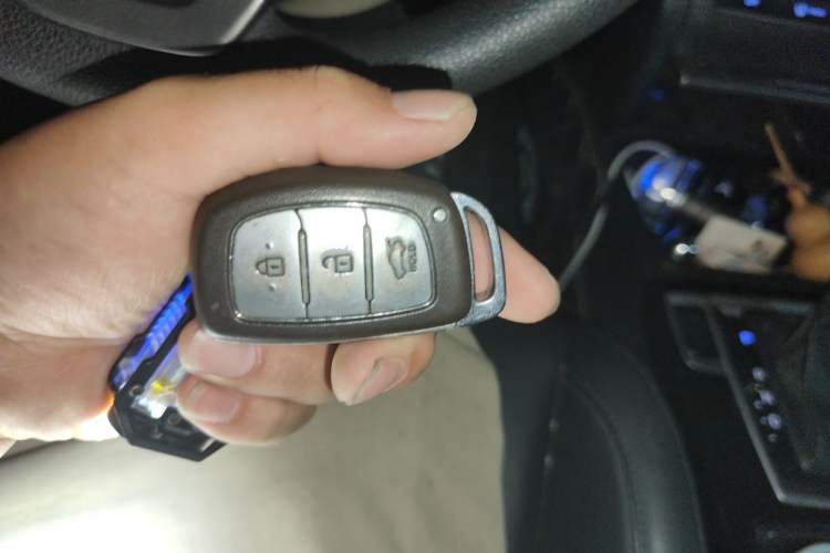 Used Hyundai Mistra 2014 1.8L Automatic Smart GLS Vehicle Key
