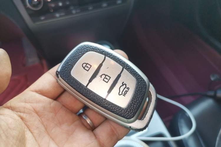 Used Hyundai Mistra 2014 1.8L Automatic Smart GLS Vehicle Key
