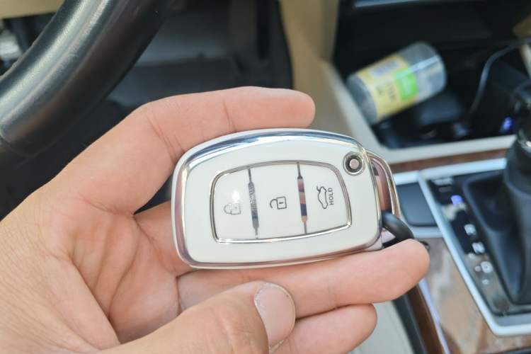 Used Hyundai Mistra 2014 1.8L Automatic Deluxe DLX Model Vehicle Key