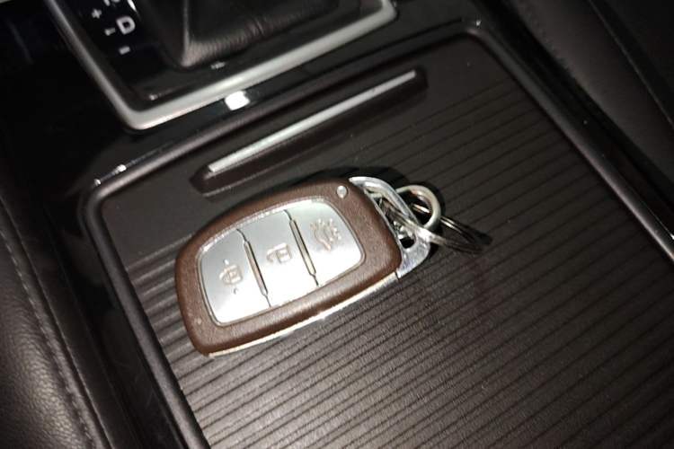Used Hyundai Mistra 2014 1.8L Automatic Smart GLS Vehicle Key