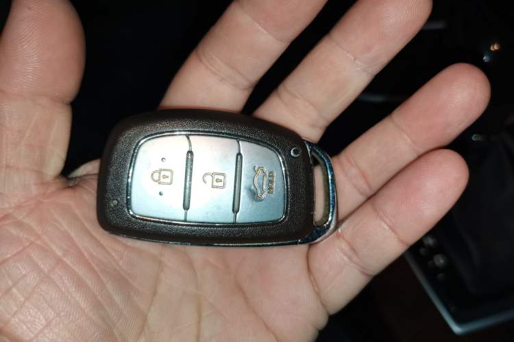 Used Hyundai Mistra 2014 1.8L Automatic Deluxe DLX Model Vehicle Key