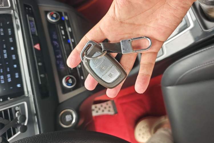 Used Hyundai Mistra 2014 1.8L Automatic Smart GLS Vehicle Key