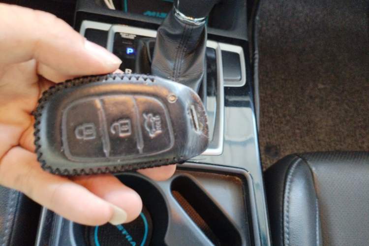 Used Hyundai Mistra 2014 1.8L Automatic Smart GLS Vehicle Key