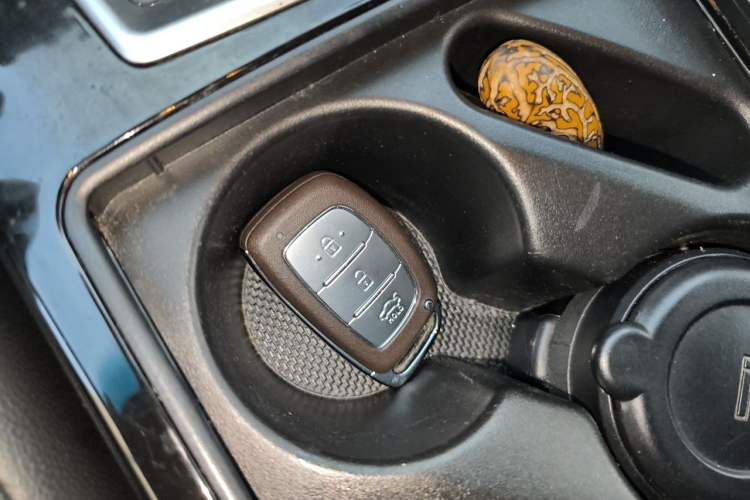 Used Hyundai Mistra 2014 1.8L Automatic Deluxe DLX Model Vehicle Key