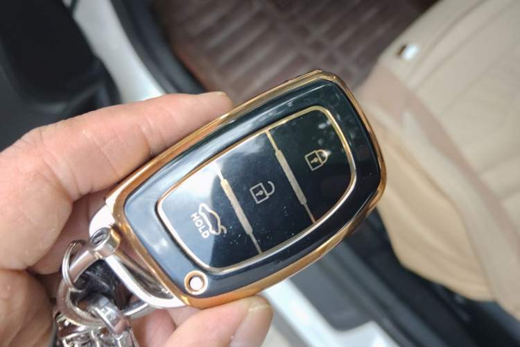Used Hyundai Mistra 2014 1.8L Automatic Deluxe DLX Model Vehicle Key