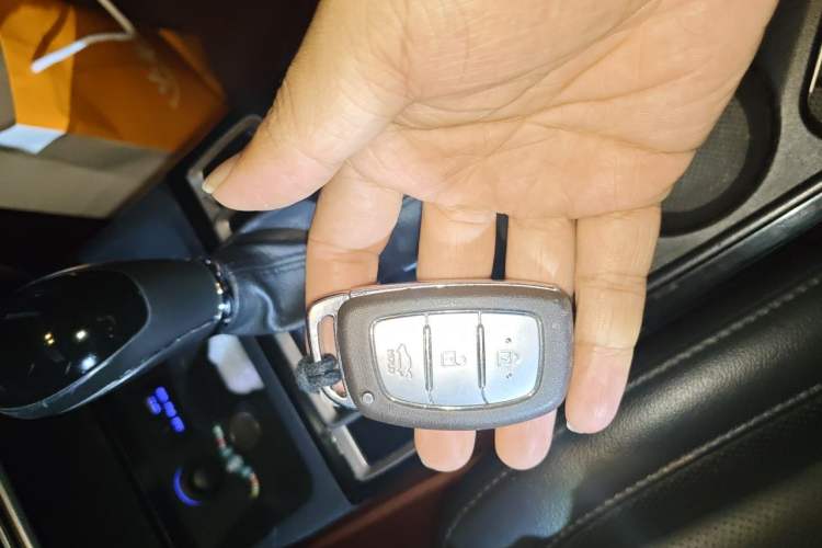 Used Hyundai Mistra 2014 1.8L Automatic Deluxe DLX Model Vehicle Key
